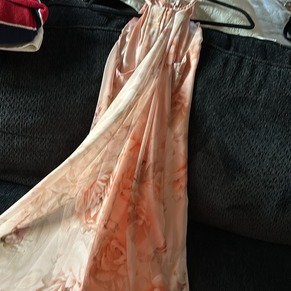 Calvin Klein size 8 gown, halter top gown - Picture 3 of 4